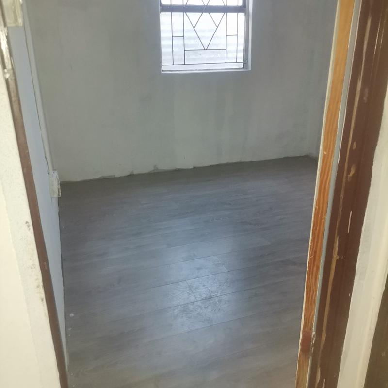 2 Bedroom Property for Sale in Wallacedene Western Cape